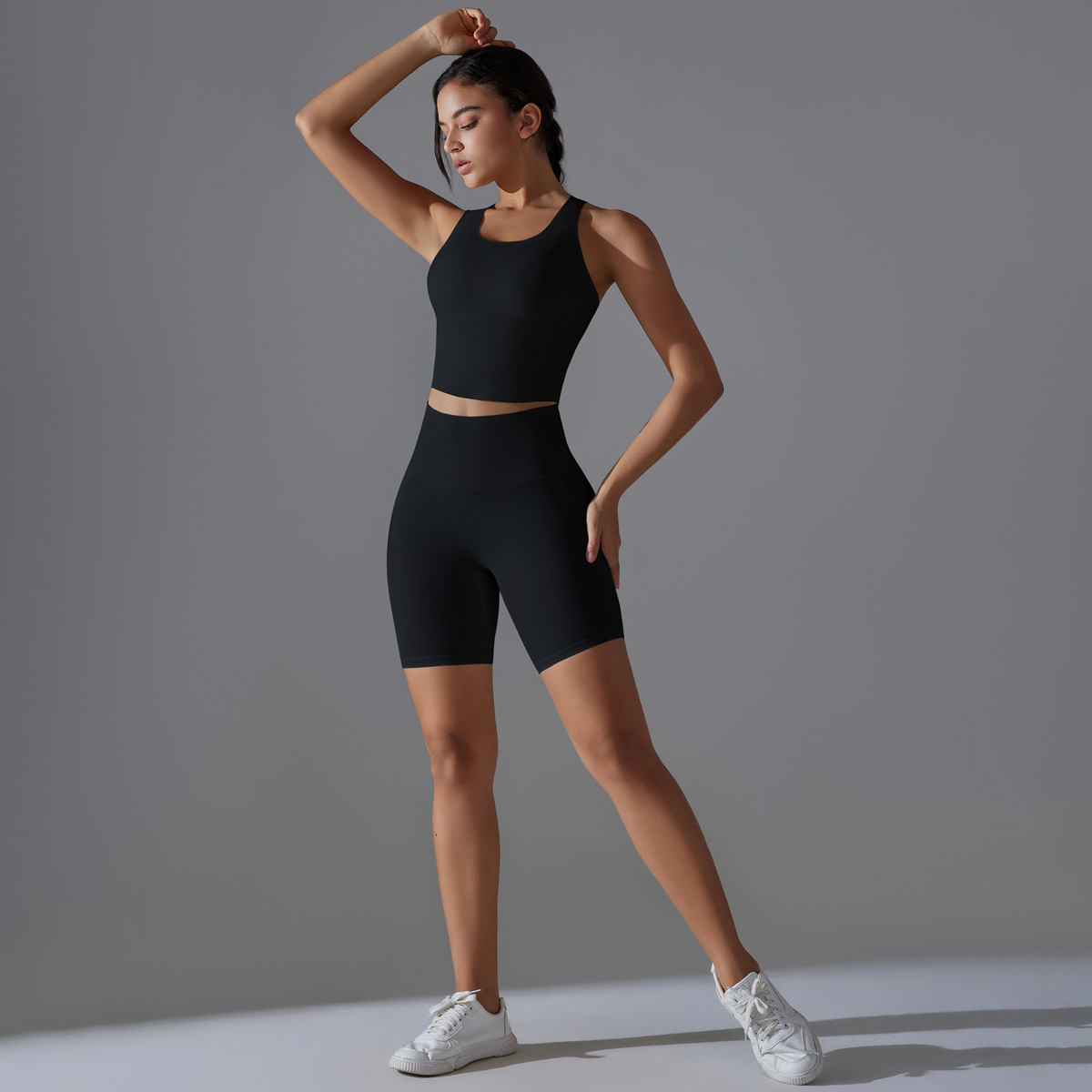 New tracksuit backless no underwear, shorts, yoga suit set, sports running and fitness two-piece set leggings