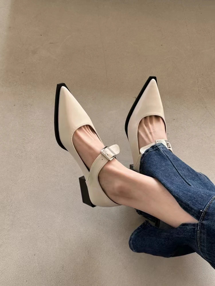 Spring and Autumn Line Belt Buckle Medium Heel Small Leather Shoes To Wear Fashion Mary Jane Shoes Womens Shoes 250318