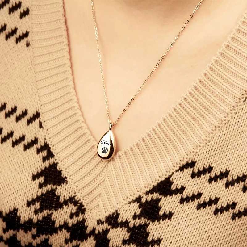 Custom Pet Text Photo Teardrop Urn Necklace Custom Titanium Steel Pet Photo Perfume Box Pendant For Cat Dog Ashes Keepsake Gift W250318