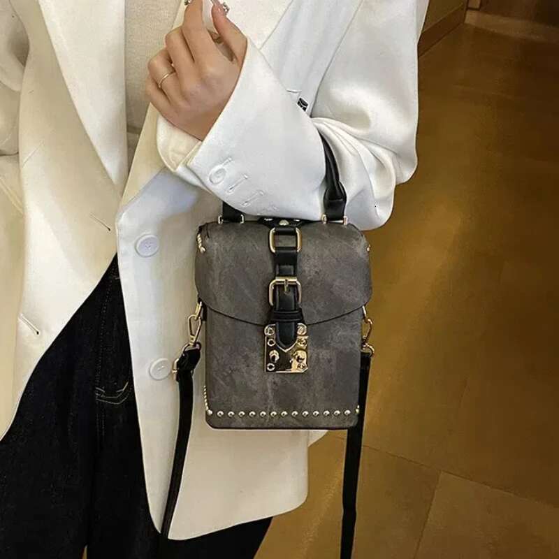 Handbags For Women 2025 New Vintage Leather Small Square Commuter High Quality Rivet Box Crossbody Shoulder Bag Woman