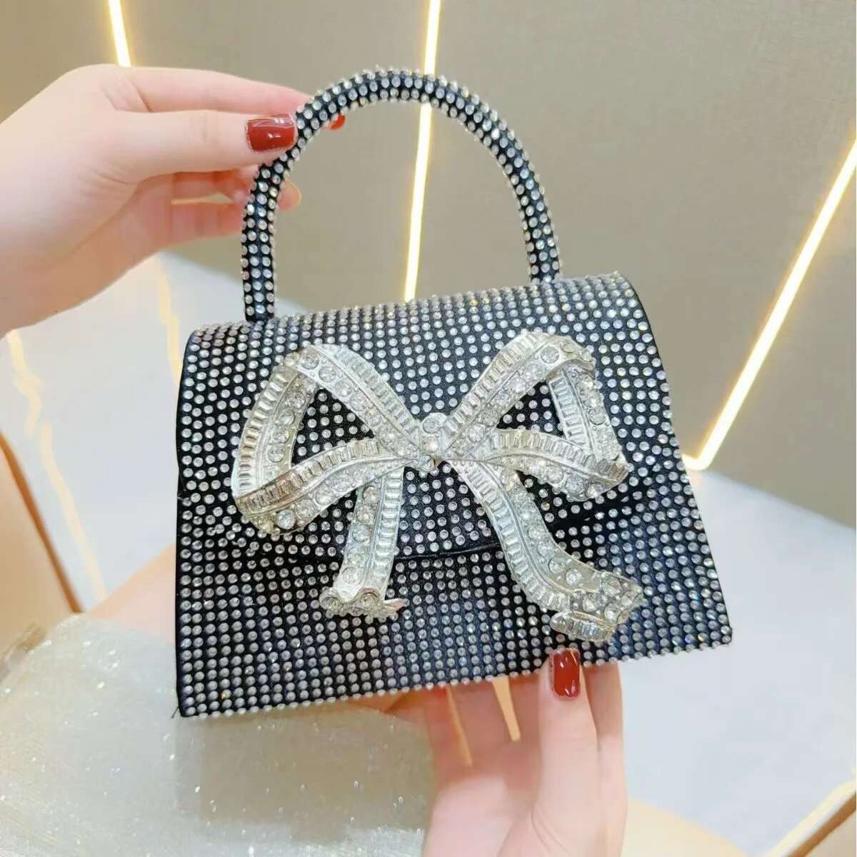 Glitter Shiny Rhies Dia Metal Bow Knot Women's Handbag Shoulder Messenger Wedding Party Clutch Purse Evening Bag