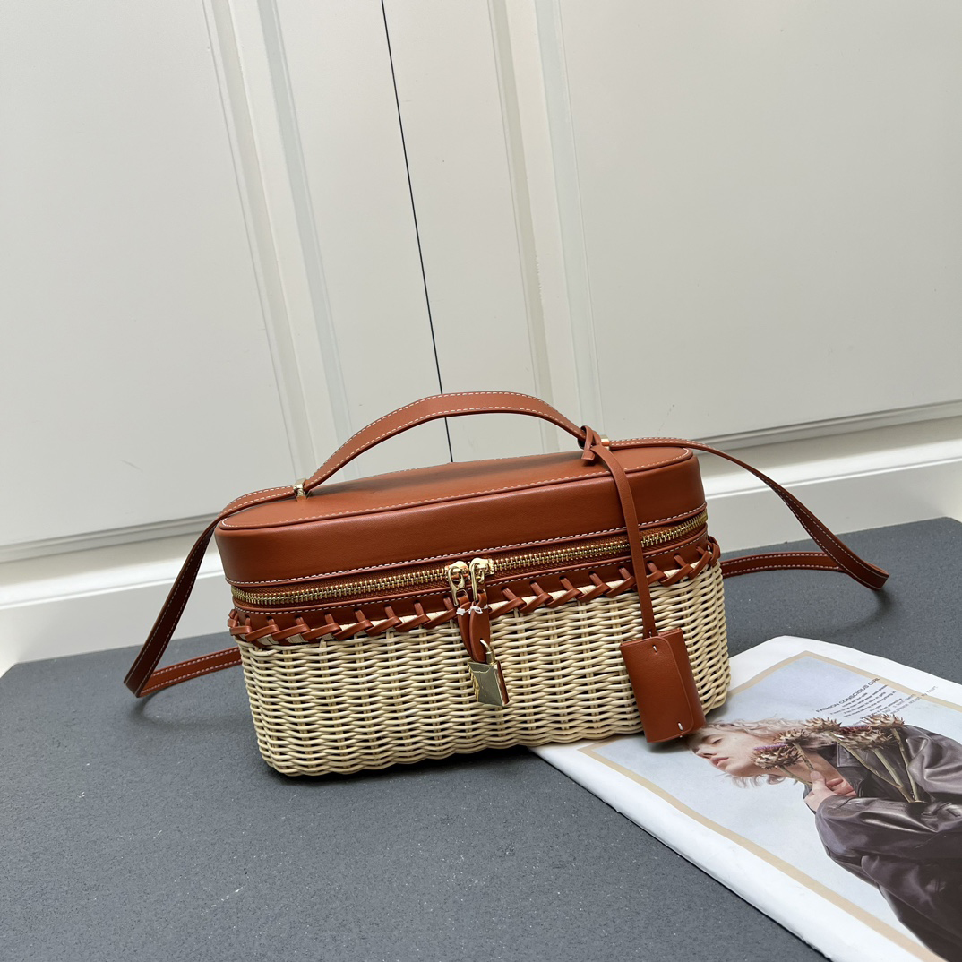 Designer Shoulder Bags Women Straw Bag Leather Cosmetic Bag for Ladies Girls