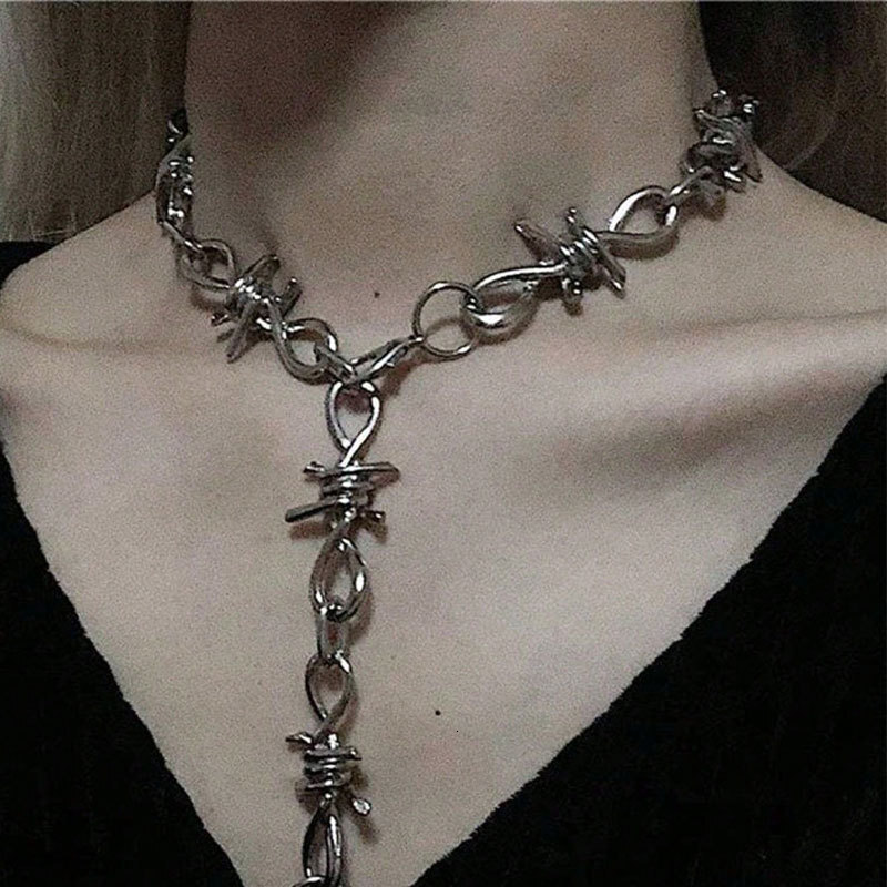 Big Thorn Patchwork Necklace For Men And Women Instagram With The Same Barbed Clavicle Chain Necklace