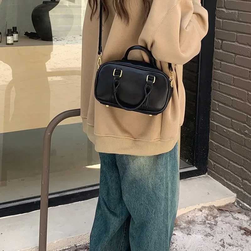 MaillardVintage 2023 New Warm Handbag Korean Cmuter Bag Postman Age Ball Bag Single Shoder Tilt Cross Bag Y250318