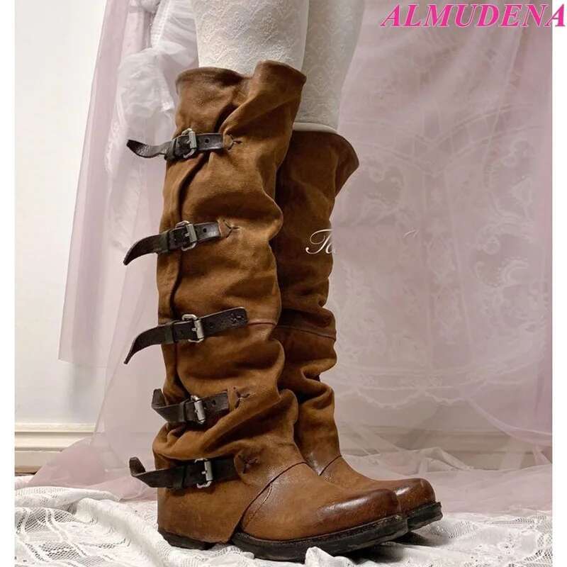 Vintage Wasteland Brown Buckled Knee High Boots Round Toe Flats Chunky Heel Women's Long Boot Designer Pleated Shoes