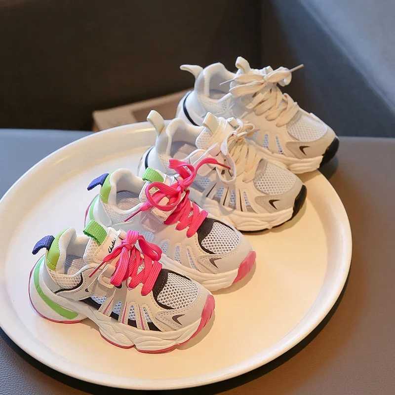 2024 Summer New Children Sneakers for Girls Fashion Breathable Soft Sole Trendy Air Mesh Cut-outs Casual Versatile Sports ShoesXJ250318
