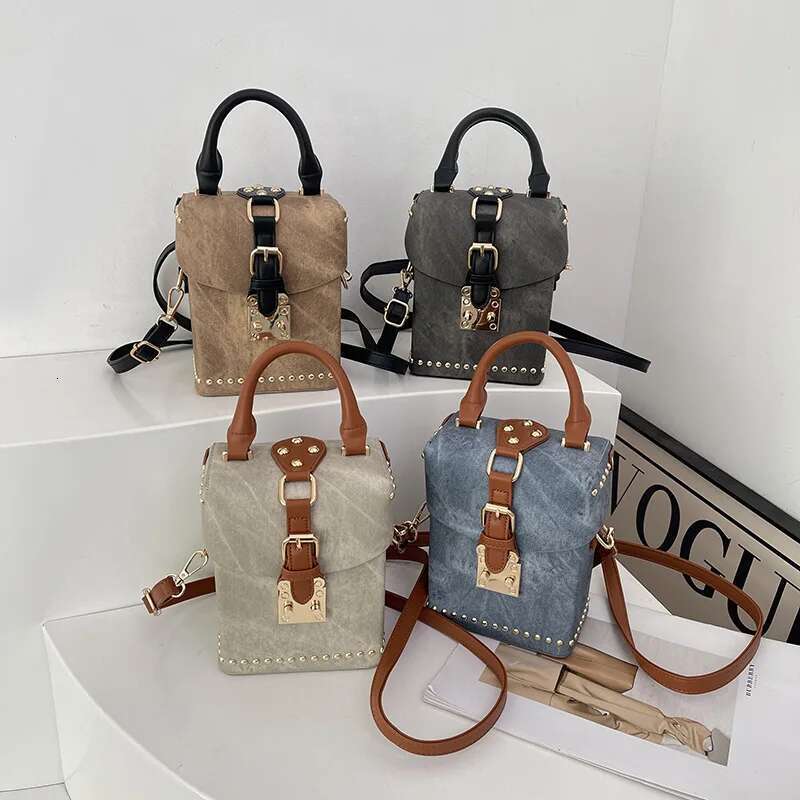Handbags For Women 2025 New Vintage Leather Small Square Commuter High Quality Rivet Box Crossbody Shoulder Bag Woman