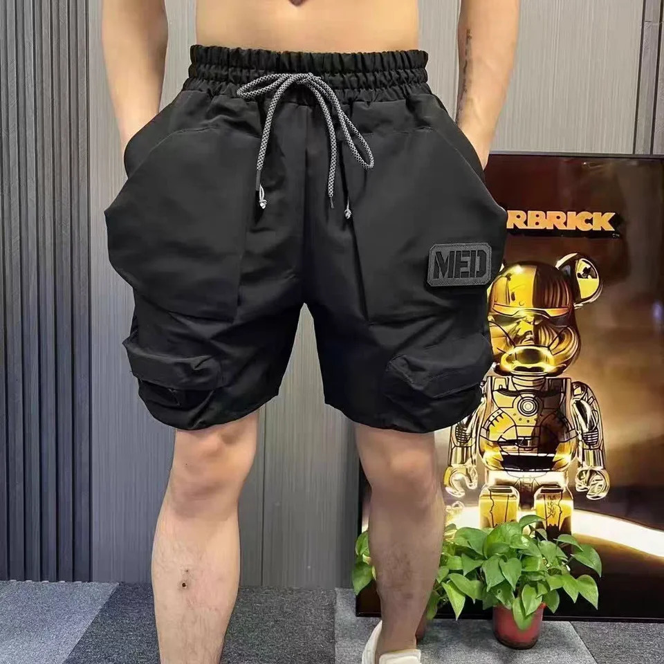 Large Pocket Mens Cargo Shorts with Pockets Letters Outdoor Sports Function Korean Wide Cotton Big and Tall Jogger Y2k 250317