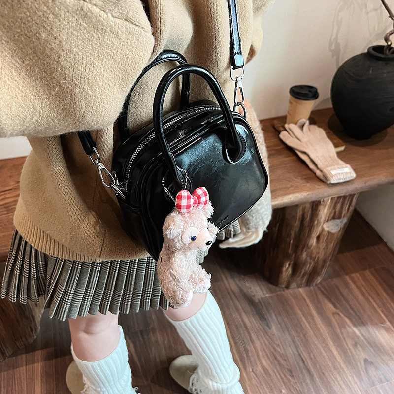2025 New Women s Diagonal Fashion Designer Small Square Bag Niche Mini Handbag High end Single Shoulder Crossbody Bag Cute Casual Wallet Storage Bag