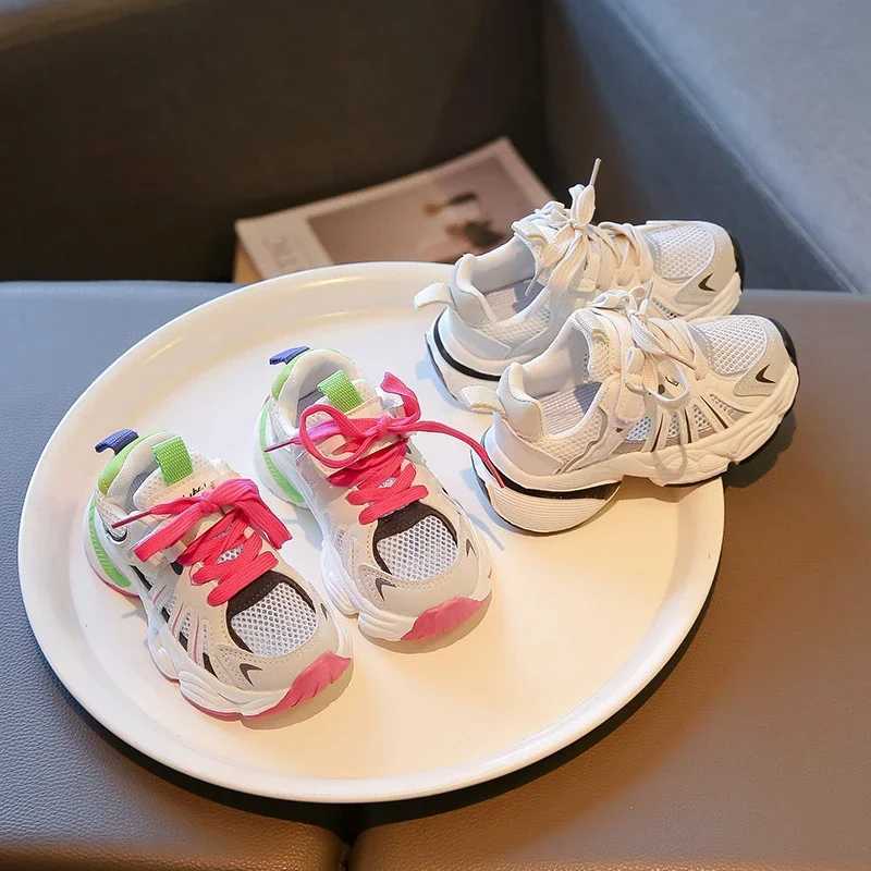2024 Summer New Children Sneakers for Girls Fashion Breathable Soft Sole Trendy Air Mesh Cut-outs Casual Versatile Sports ShoesXJ250318