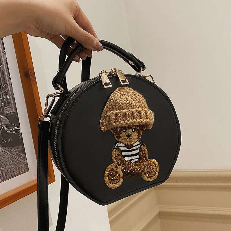 Cartoon For Women 2022 New Designer Handbag Vintage Leather Shoulder Bag Woman Cute Bear Small Round Crossbody Bags