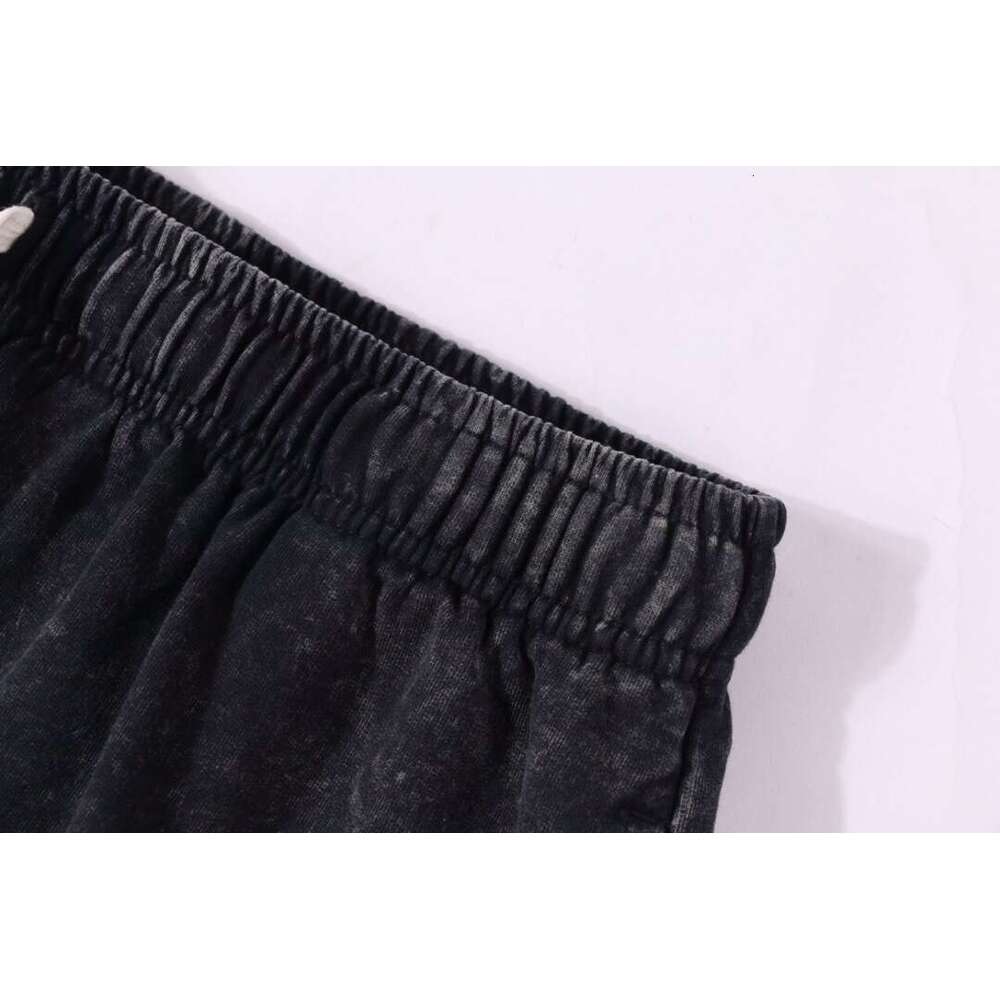 Spring and summer overseas leisure fashion washed and worn shorts, college style for men and women