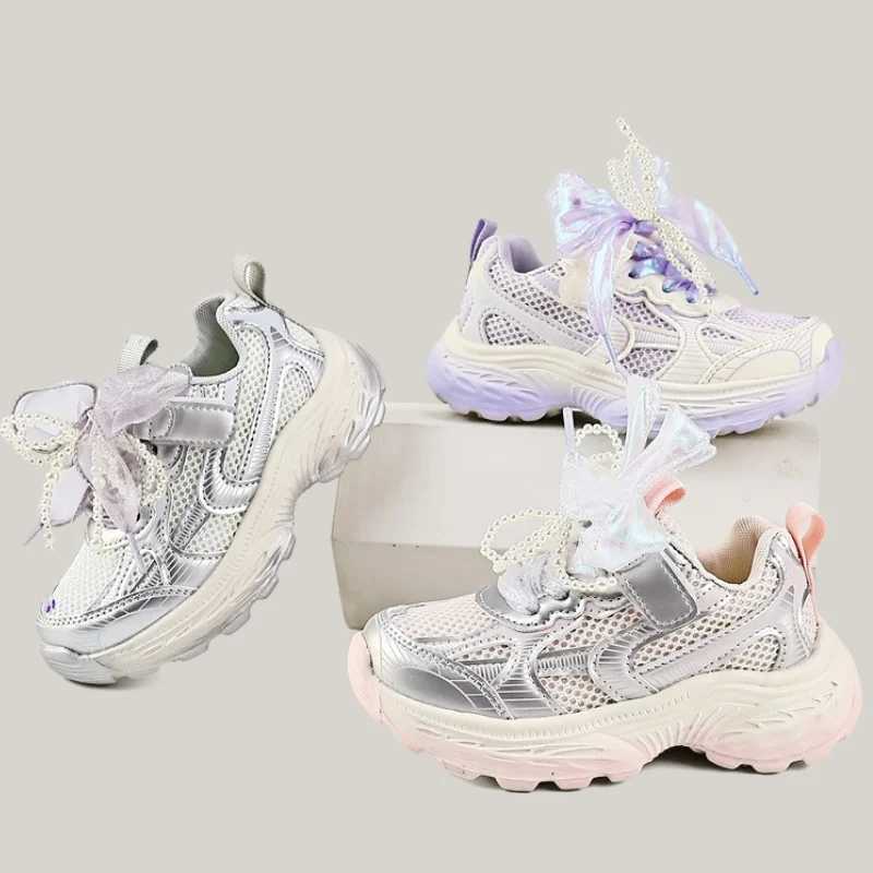 Fashionable girls tennis shoes childrens casual sports shoes childrens mesh breathable lightweight coach princess shoes 26-38 W250318