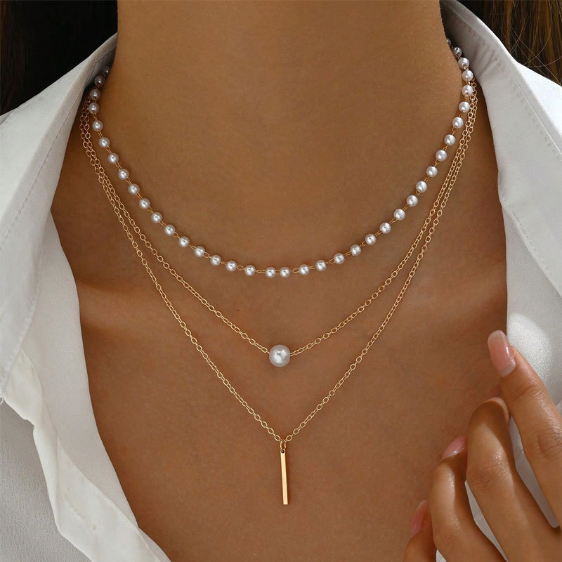 Three Layers Of Imitation Pearl Pendant Necklace Women Fashion Everything Vertical Neckchain Collarbone Chain Jewelry