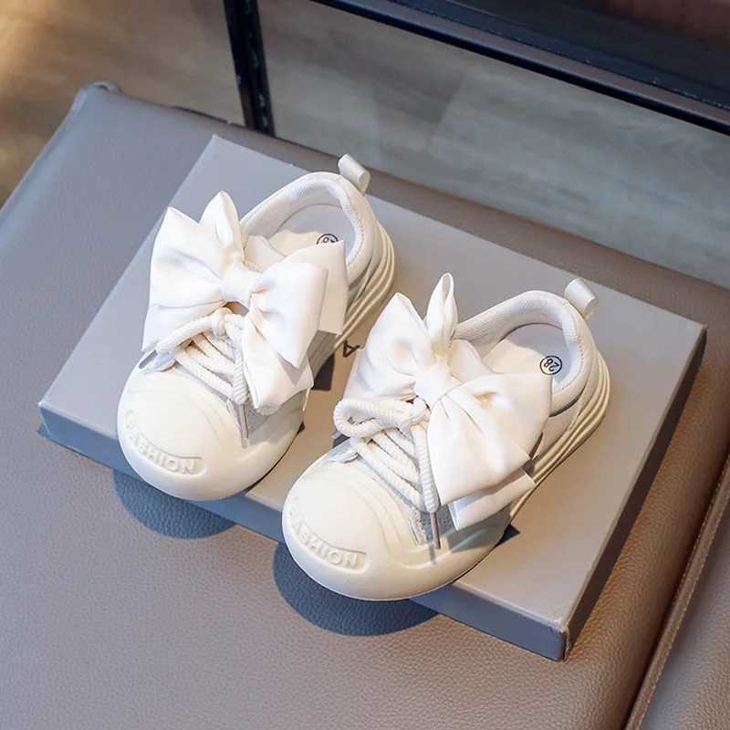 Girls Sports Shoes with Butterfly Knots Children Non-slip Thick Bottom Sneakers Kids Hook and Loop Casual Running Sneakers W250318