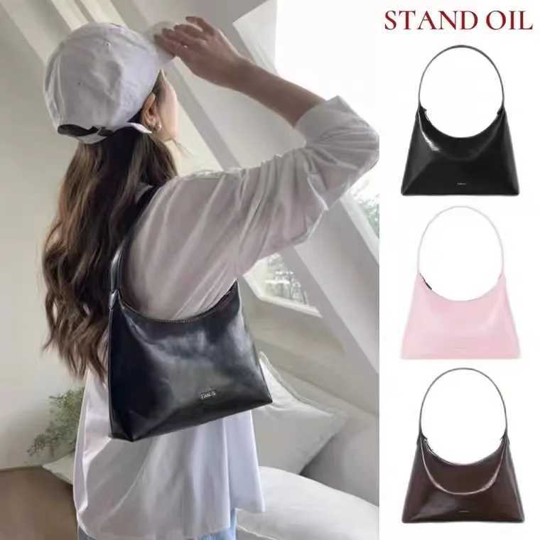 Wendys same Korean standoil fl bodied bag wens fl bodied handbag underarm bag Y250318