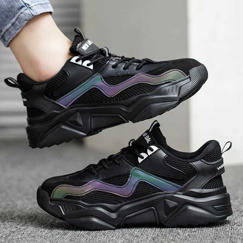 Forged steel toe safety shoes lightweight and breathable anti punching mens work boots protective sports shoes Y250318
