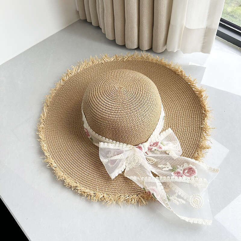 New Embroidered Lace for Women, Summer Straw Weaving Large Edge Outdoor Travel Sunscreen Hat, Seaside Beach Hat