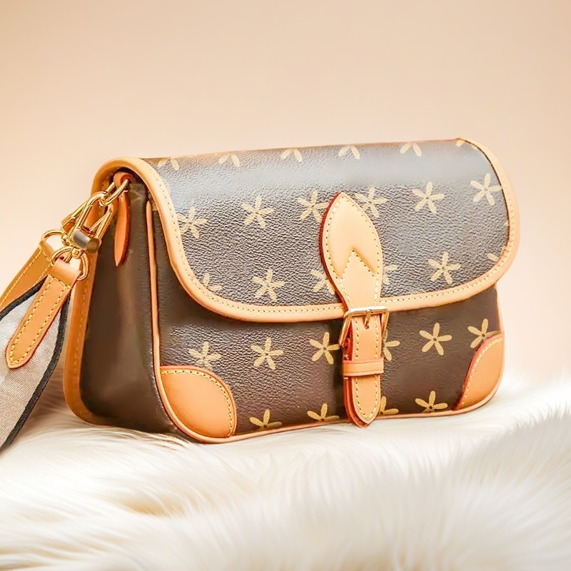 wallet on chain ivy tote lady bag Luxury designer handbag pochette Shoulder bags for womens mens Leather envelope bag boulogne Diane bag CrossBody Purse clutch bag