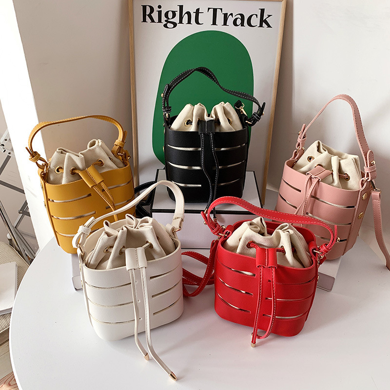 2025 New Fashion Designer Women s Handbag Multi Color Hollow Bucket Bag High Quality Popular Crossbody Bag Trendy Large Capacity Single Shoulder Walle