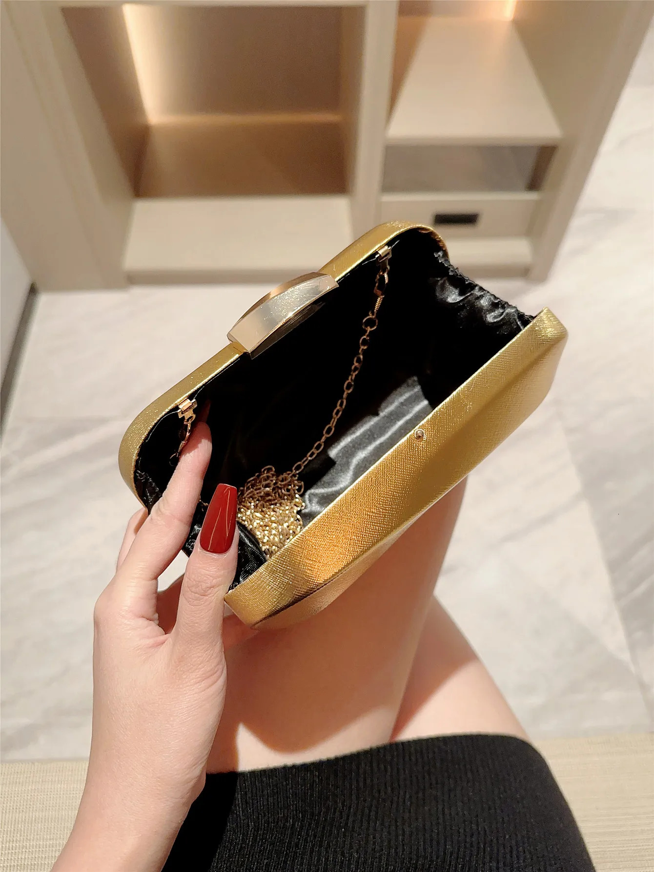 High-End Textured Square Box-Shaped Evening Bag Clutch Bag Chain Bag Banquet Bag Cheongsam Bag Evening Dress Bag Wedding Bag 250318