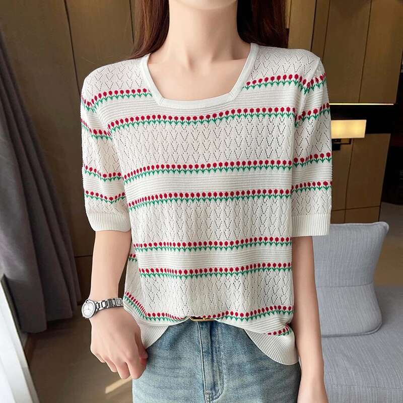 Short Sleeved 2025 Summer New Round Neck Pullover Vest Women's Thin Top Casual Loose Knitted Striped T-Shirt