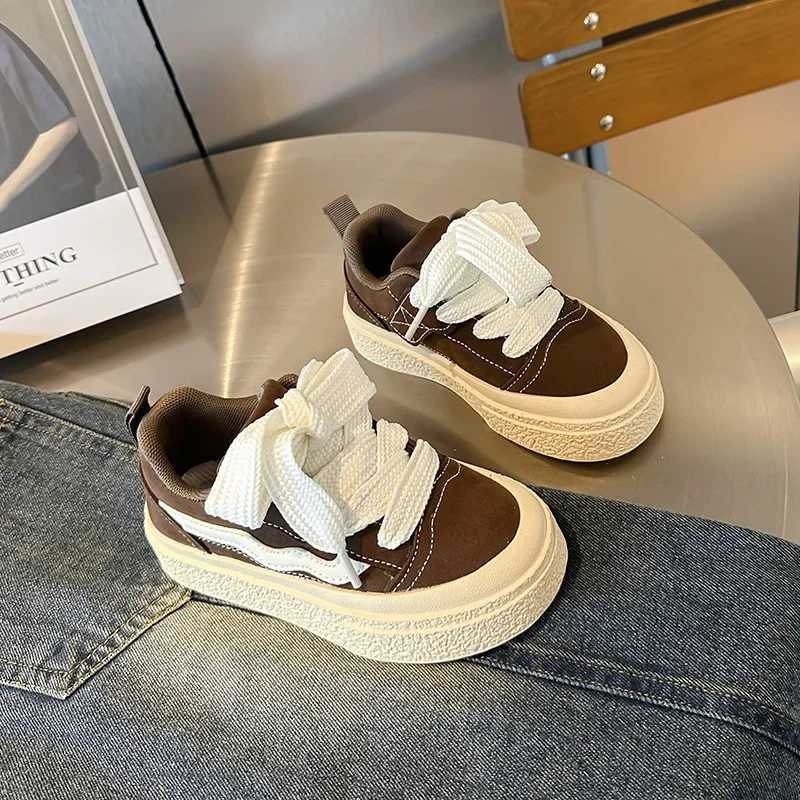 Childrens breathable white striped canvas sports shoes for boys and girls childrens school casual autumn and winter fashionable soft soleXJ250318