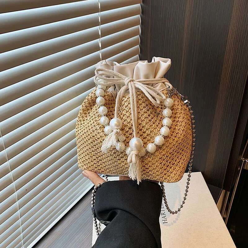 Straw Shoulder Solid Hasp Bucket Versatile Female Tote Bag Handmade Fashion Holiday Casual Top-Handle Bags Lady Beach Purse