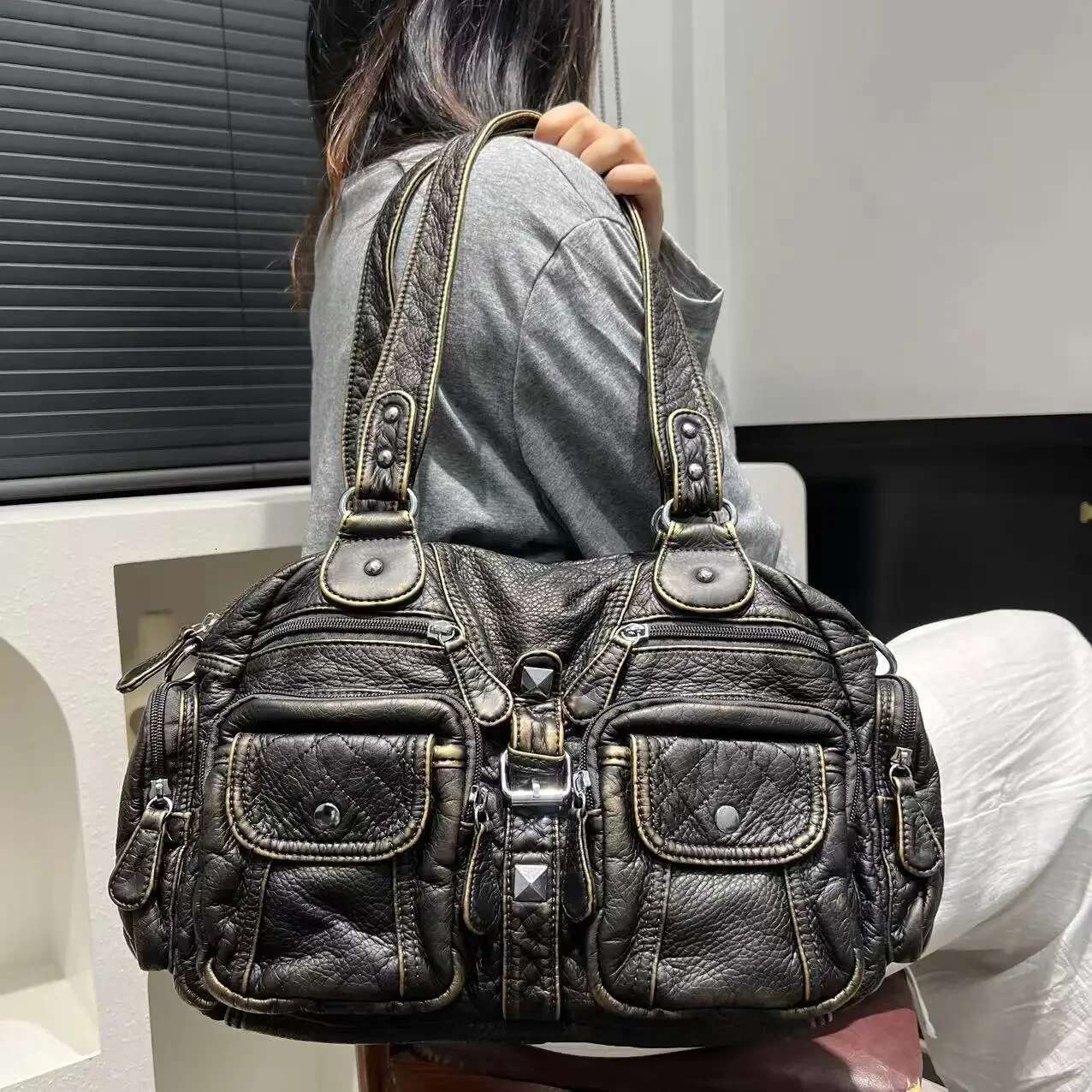 Ladies' Fashionable Hot Girl Vintage Tote With Large Capacity Y2k Washed Vegan Leather Single Shoulder Crossbody Bag