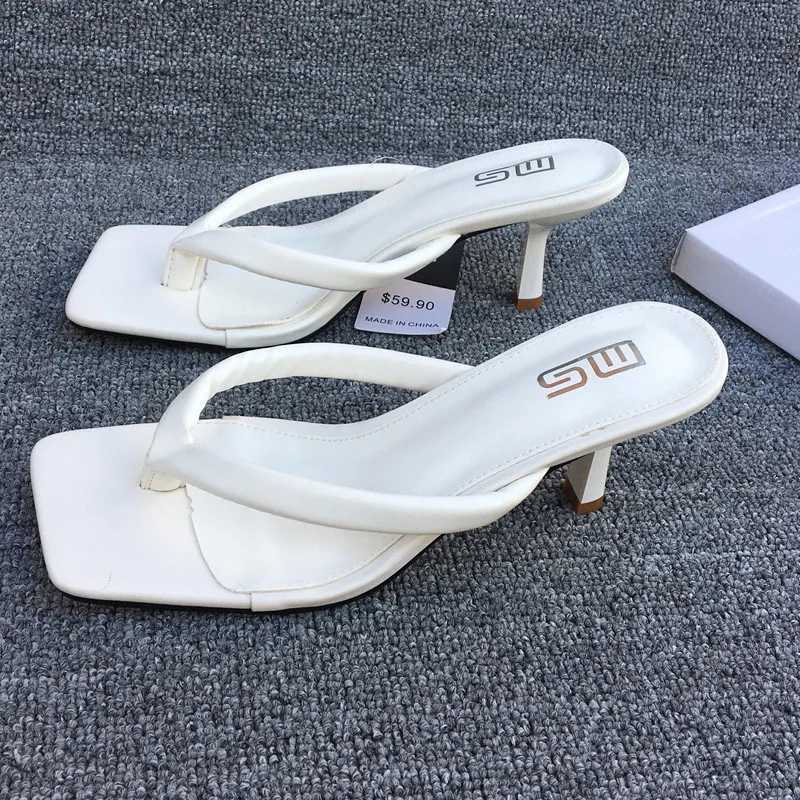 Womens Pantofle Fem Me Rubber Flip Black Sandals Designer Soft 20 Y250317