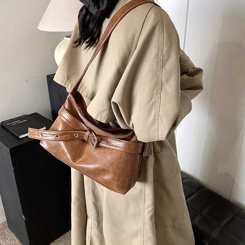LEFTSIDE Belt Design Small PU Leather Cross Body Bag Womens Shoe Bag 2024 New Trend Fi Handbags and Wallets Y250318
