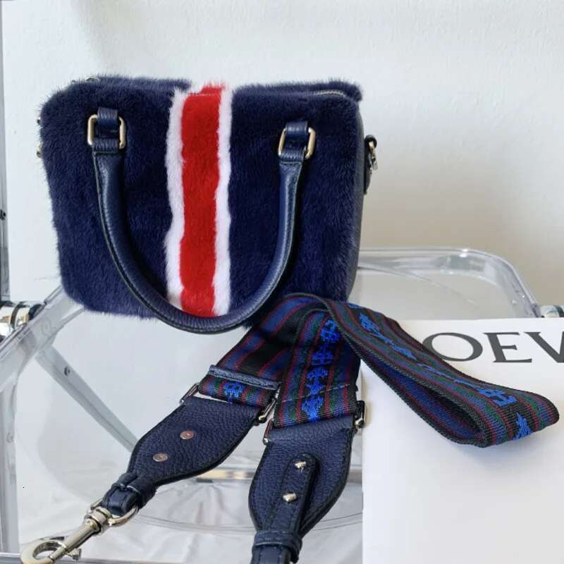 Mink Handbag Winter Shoulder Bags Women Soft Fluffy Clutches Tote Female Real Fur Purse Evening Party Bag