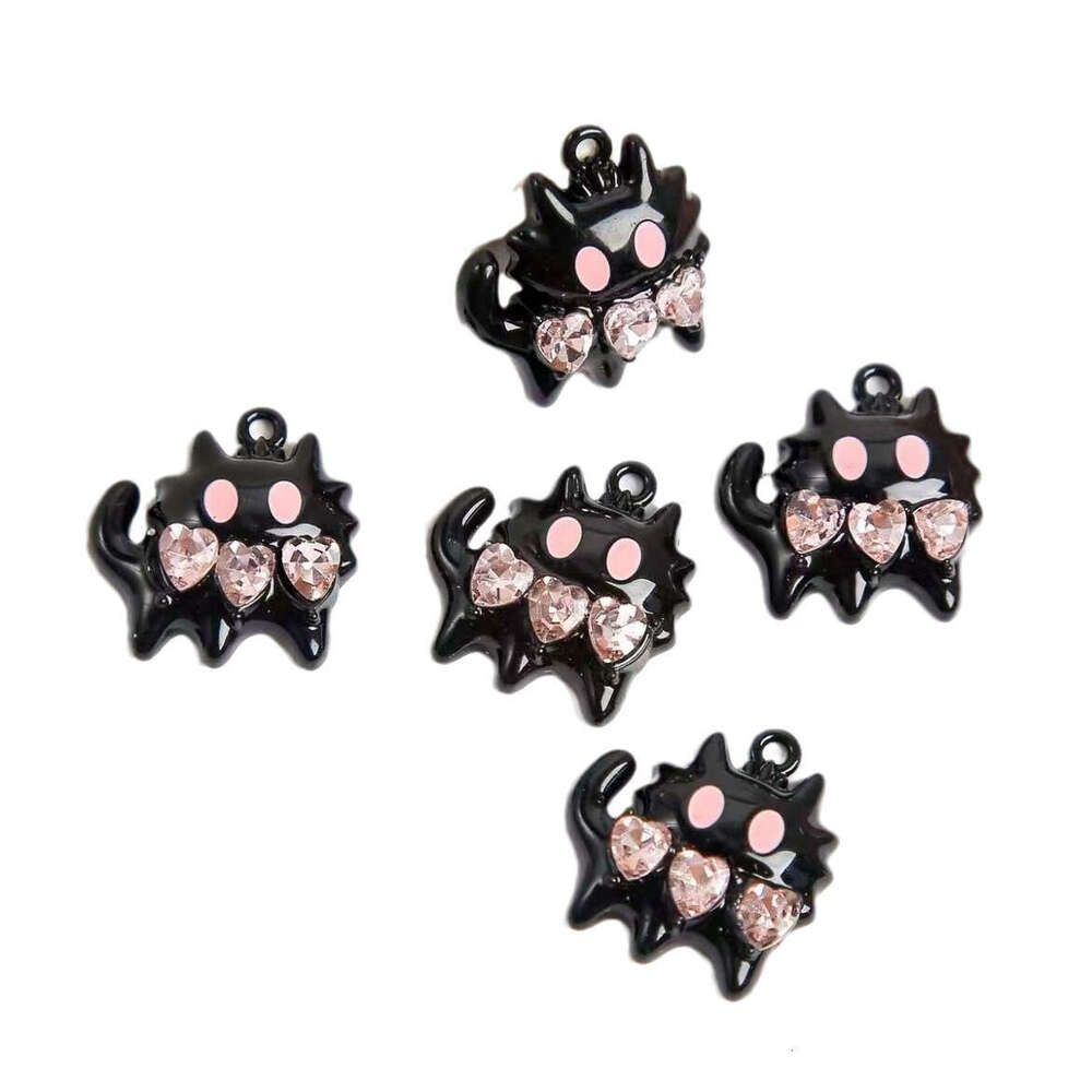 2024 New Black Funny Cat Love Stone Pendant Accessories with Cartoon Material and Niche Design