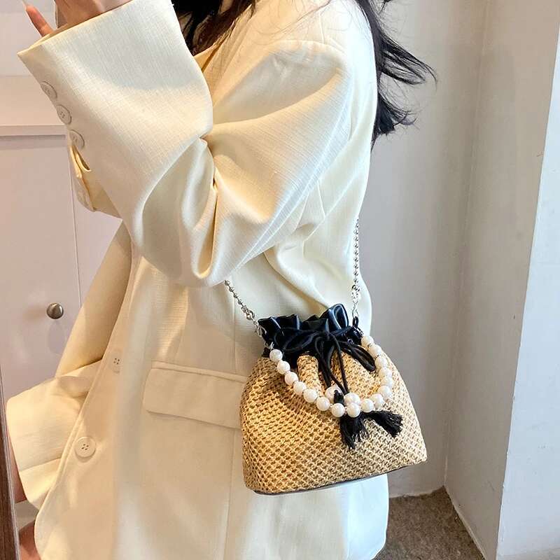 Straw Shoulder Solid Hasp Bucket Versatile Female Tote Bag Handmade Fashion Holiday Casual Top-Handle Bags Lady Beach Purse