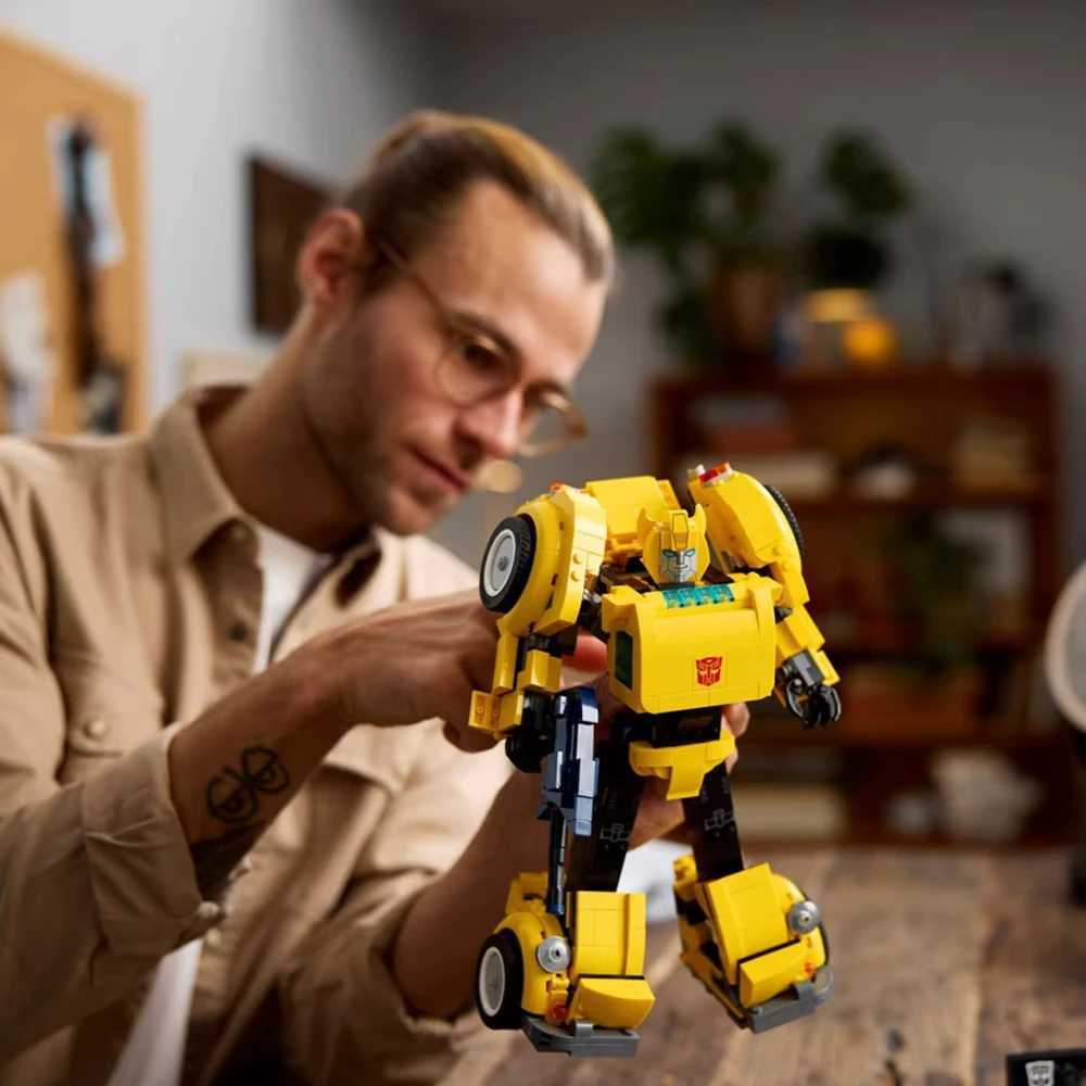 New yellow robot trucks cars toys building blocks DIY trucks modified cars childrens modified gifts W250318