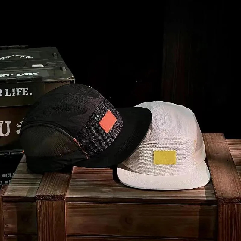 Designer Quick-Dry Mesh Ball Caps - Versatile 5 Panel Fitted Snapbacks for Men & Women