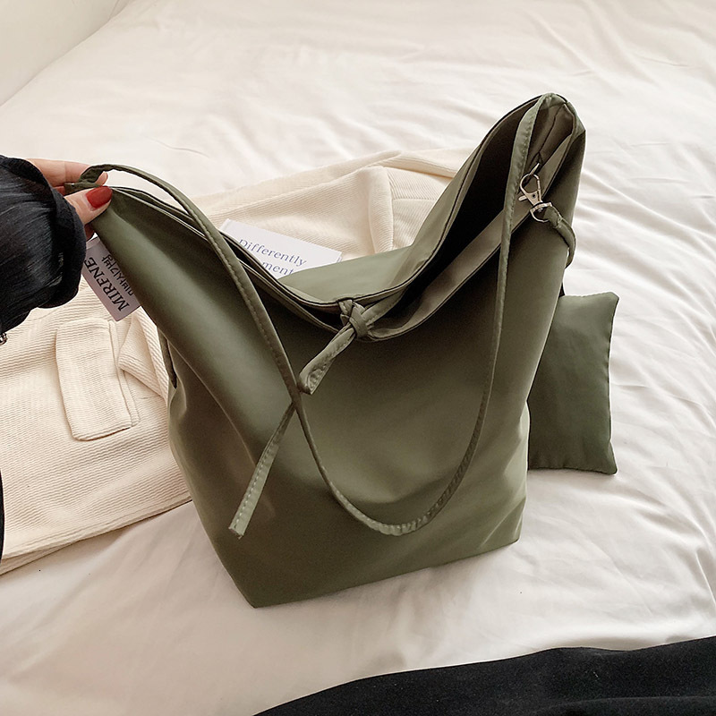 Korean Version Of Dongdaemun Simple Nylon Large Capacity Cloth 2023 New Lazy Style Casual Versatile Shoulder Tote Bag Fashion Shoulder Bags
