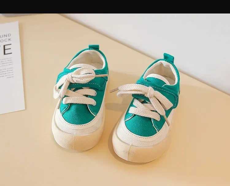 Kids Canvas Shoes for Boys Girls Casual Shoes Fashion Versatile 2024 Brand New Children Sports Shoes Toes Capped First Walkers W250318