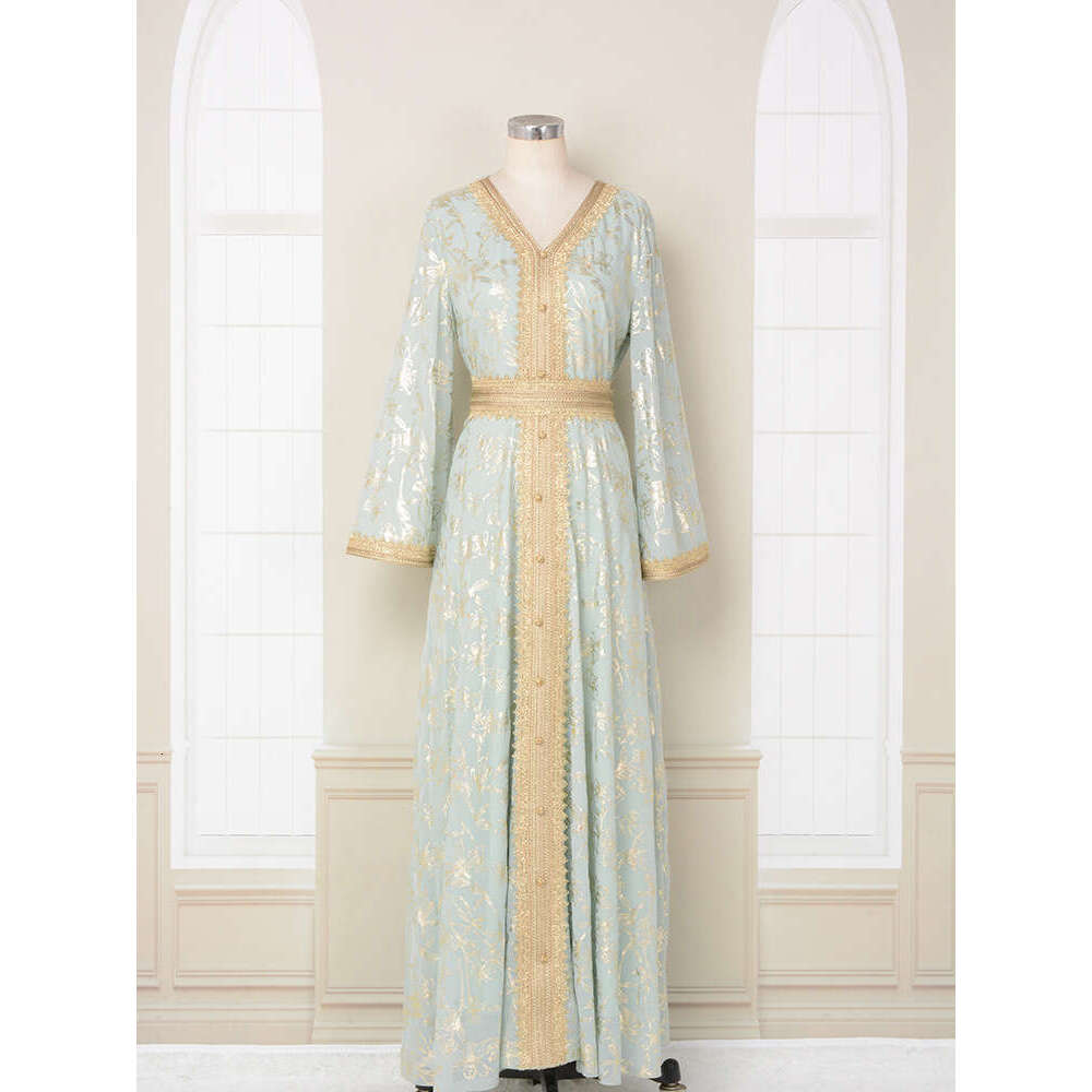 Mt084 Dubai Evening Muslim Clothing Dress Bottom Grab Flower Hot Stamped Fashion Robe