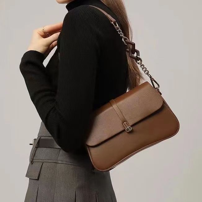 Trendy New Trend High quality Women s Underarm Small Square Bag 2025 New Style Simple And Fashionable Designer Handbag Multifunctional Chain Crossbody