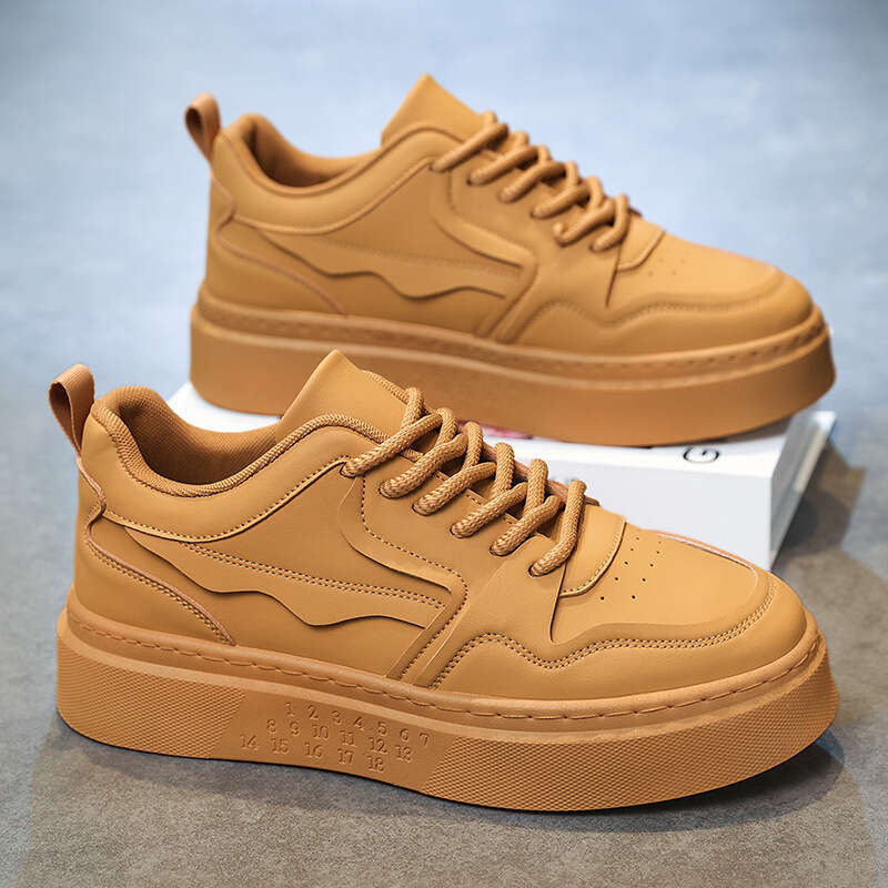 2025 New Spring Kitchen Work Labor Protection Sports and Leisure Black Men's Board Shoes Trendy
