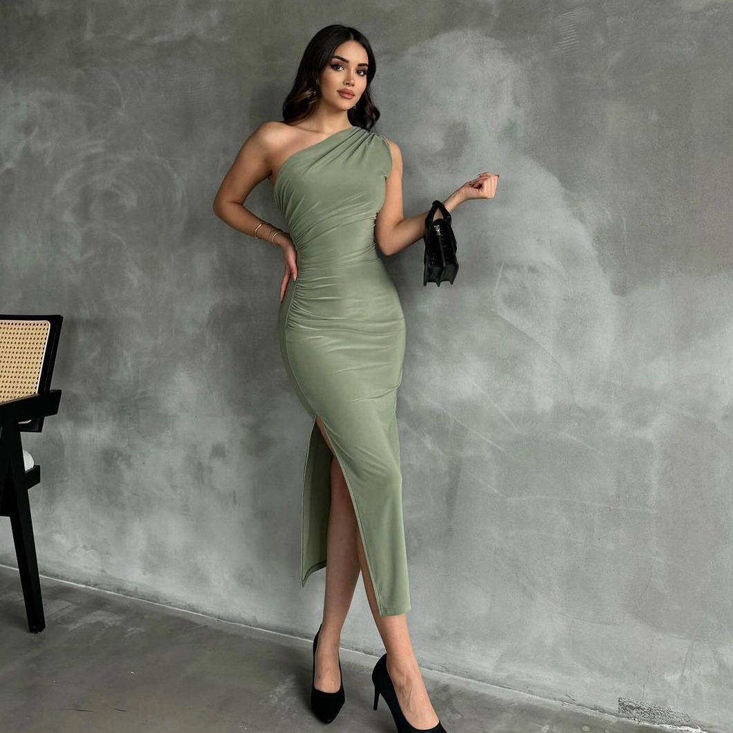 2024 Summer New Slanted Shoulder Solid Color Slit Sexy Temperament Slim Fit Dress For Women