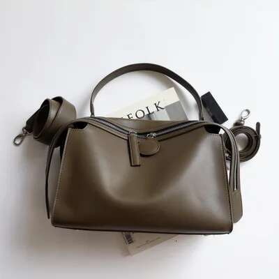 New Arrival Genuine Leather Tote For Women 2023 Brands Designer Retro Female Shoulder Bag Simple Hand Bags Large Capacity