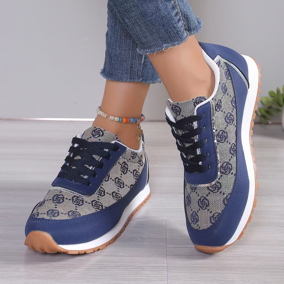 2025 style women's hiking shoes flower-laced color-blocked breathable women's casual sports sneakers