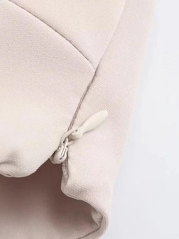 Womens Hanging Neck Backless Long Jumpsuits Fashion Single Breasted Vintage Sleeveless Causal Elegant Playsuit Tops 250314