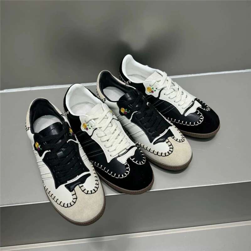 Genuine Leather Embroidery Runway Sport Shoes Flat Heel All Match Casual Trainers Women Designer Mixed Color Sneakers Ins