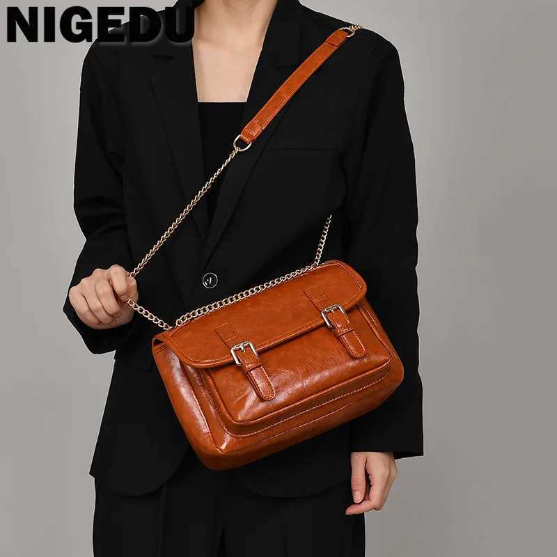 Vintage Wen Shoder Bags 2023 new Oil-cured skin chain Wan Messenger Bag Preppy sle Fem Satchel handbag bolsas brown Z250318