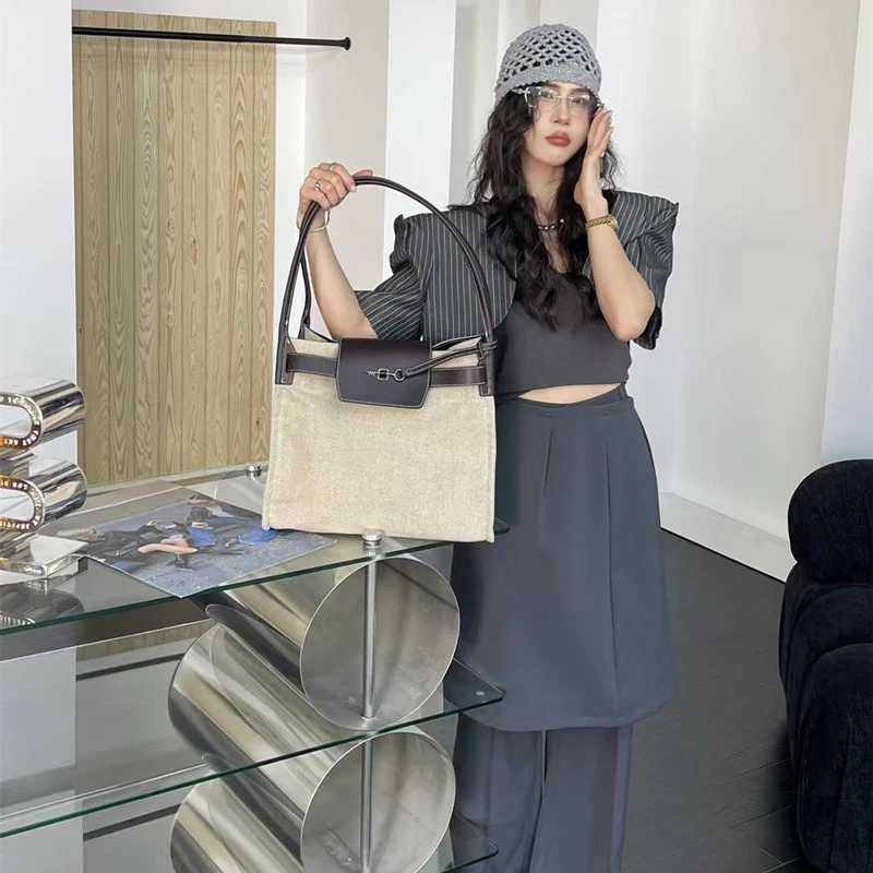 Brand Shoder Bag For Wen Contrast Color Retro Canvas Handbag ing Large Capaci Totebag Pin Buckle Design Underarm Bag Z250318