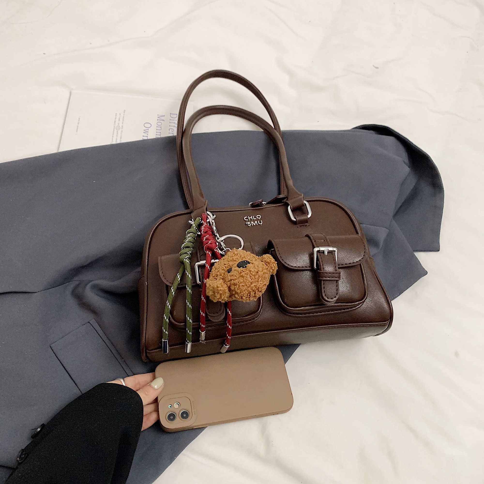 Leisure LG Shoder Strap Shoder Bag MTI Pocket PU Fabric Shoder Bag (with Dog Pendant) Y250318