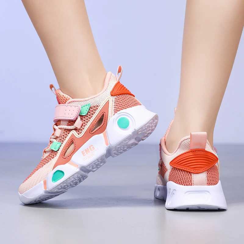 Fashionable summer childrens mesh hollow casual boys breathable lightweight and slip resistant tennis shoes for girls W250318 XJ260303